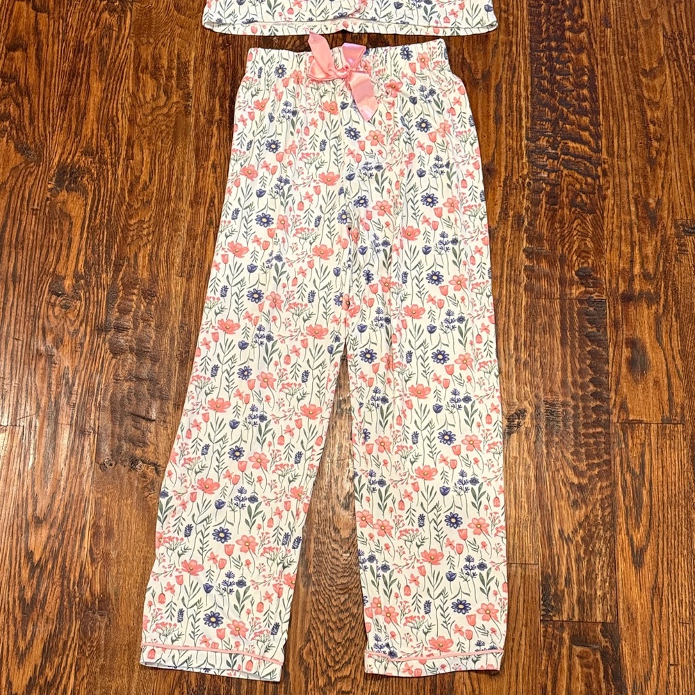 Sleep On It Kids Pajama Set with Pink and Purple Floral Design - Picture 5 of 8